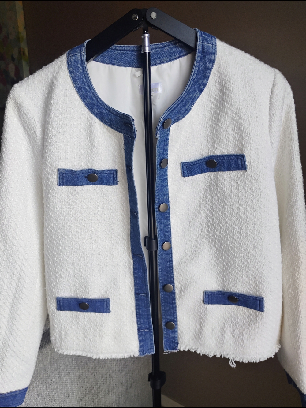 ecru Size XL White Textured Bouclé Jacket with Contrasting DenimTrim.